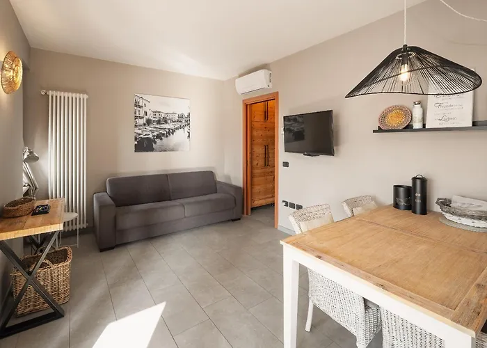 Apartment Casa Felice Costermano sul Garda